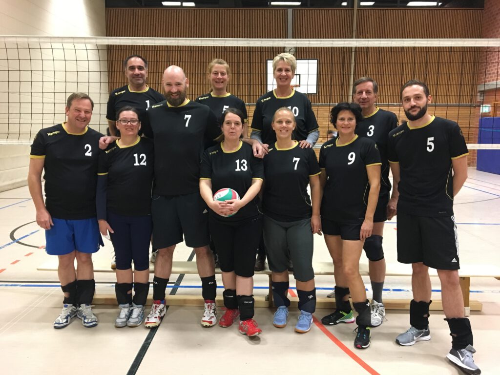 http://kubvolley.de/media/KT3/kt3mannschaft.jpg